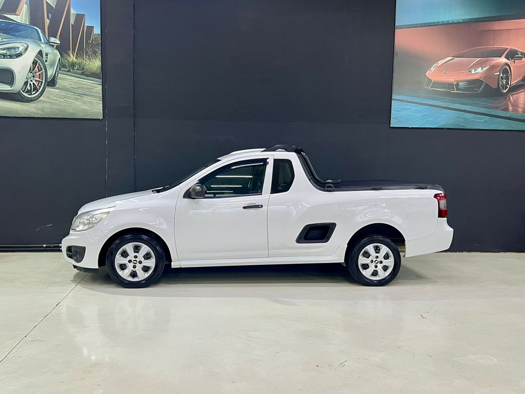 Chevrolet Montana Branco