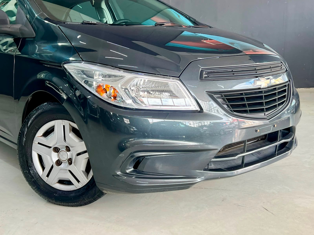 Chevrolet Prisma Cinza