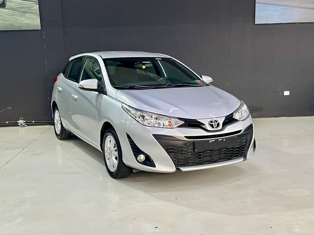 Toyota Yaris Prata