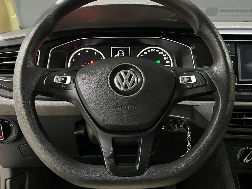 Volkswagen Polo Hatch Vermelho
