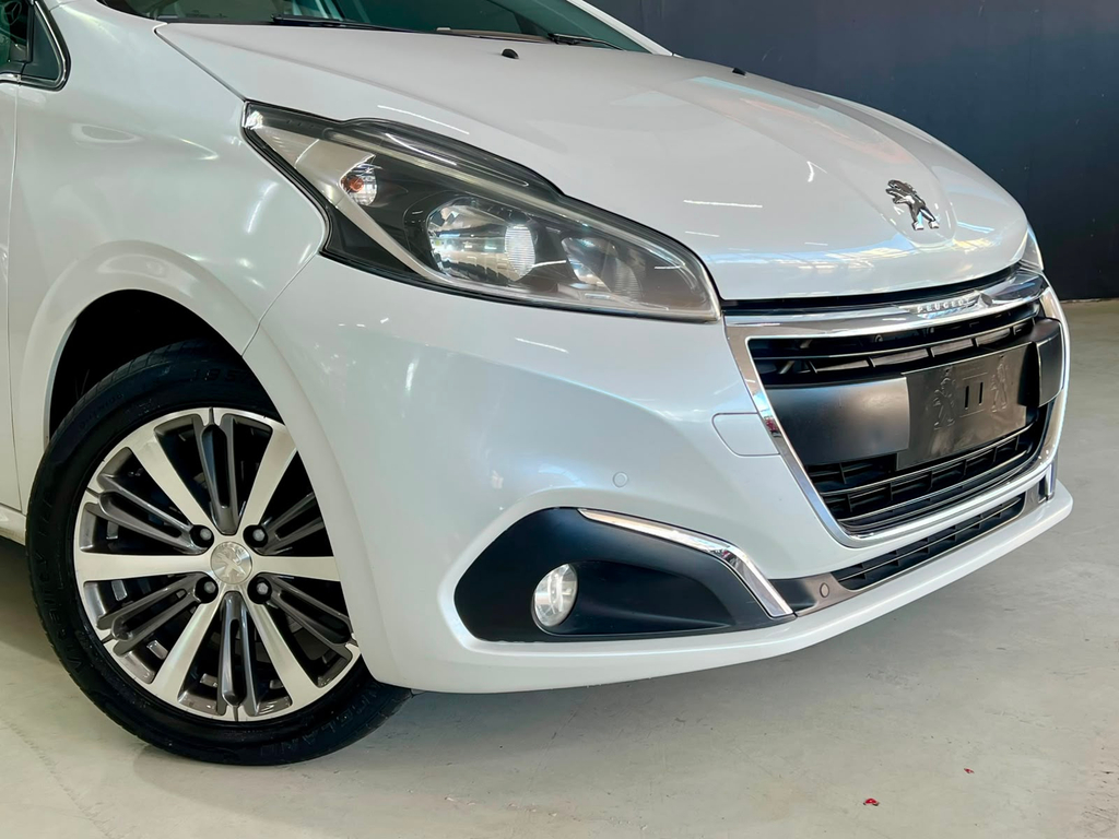 Peugeot 208 Branco