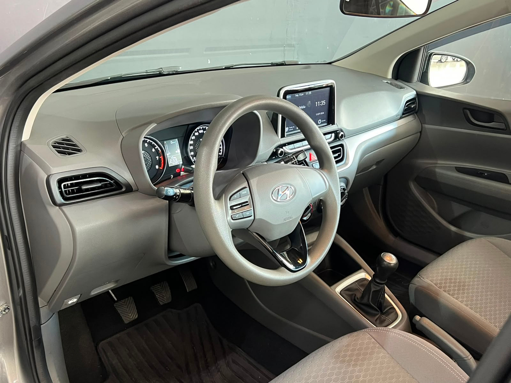 Hyundai HB20S Cinza