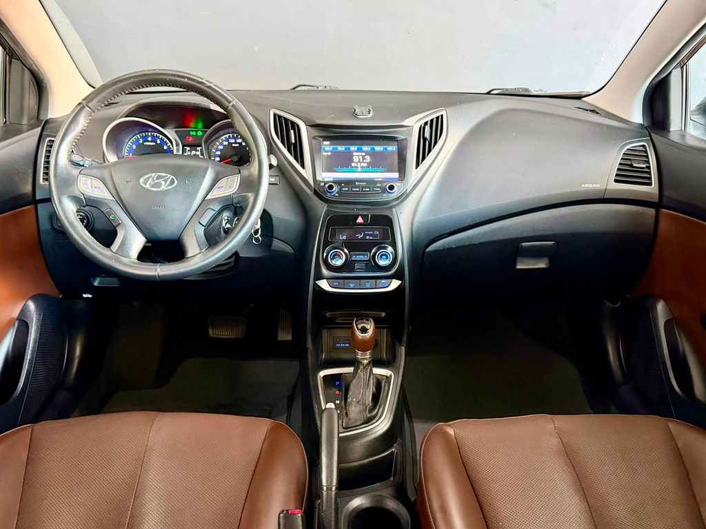 Hyundai HB20 Marrom