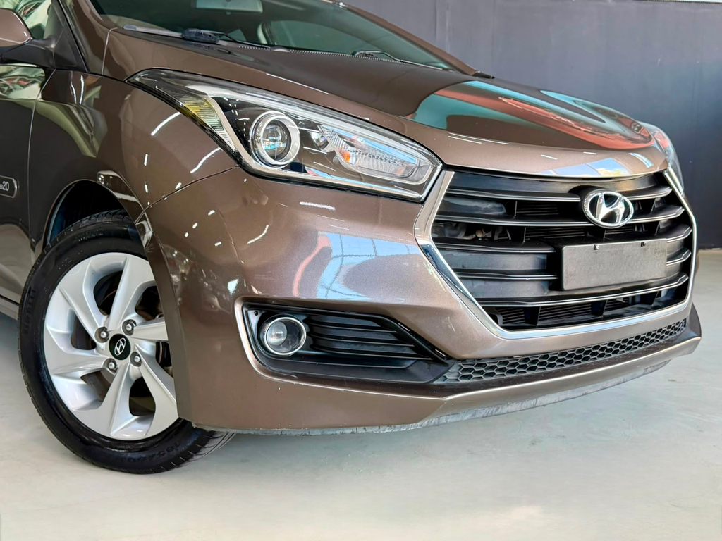 Hyundai HB20 Marrom