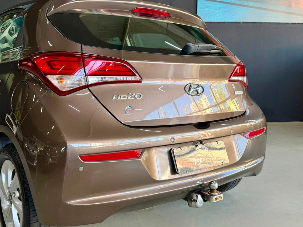 Hyundai HB20 Marrom