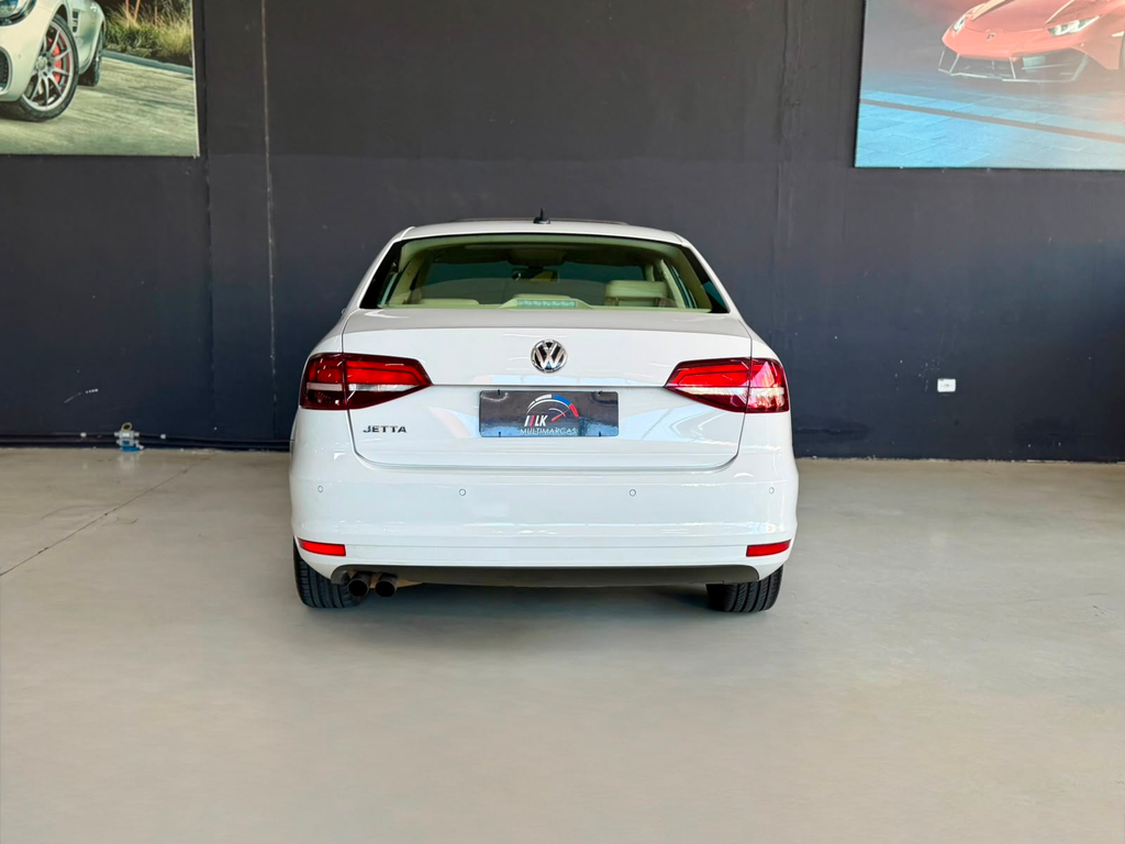 Volkswagen Jetta Branco