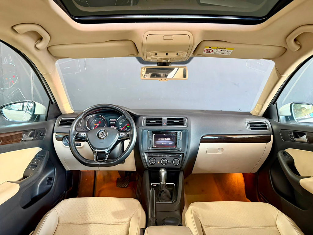 Volkswagen Jetta Branco