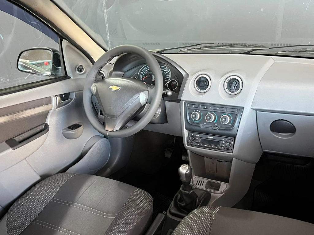 Chevrolet Celta Cinza