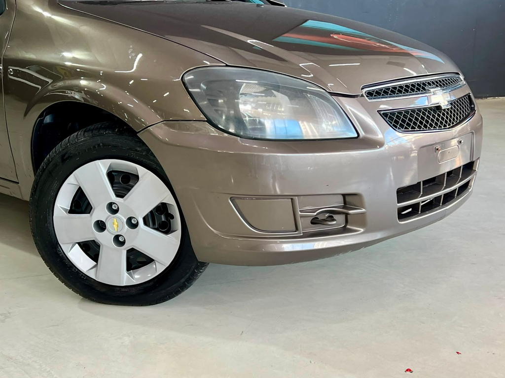 Chevrolet Celta Cinza