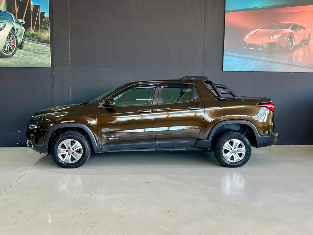 Fiat Toro Marrom