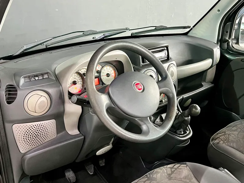 Fiat Doblò Cinza