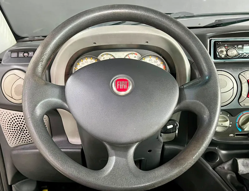 Fiat Doblò Cinza