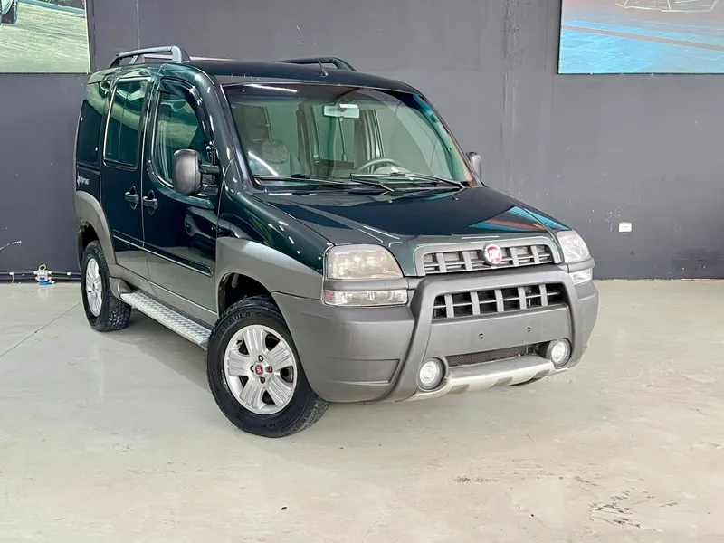 Fiat Doblò Cinza
