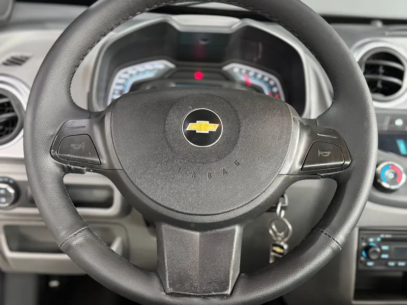 Chevrolet Agile Cinza