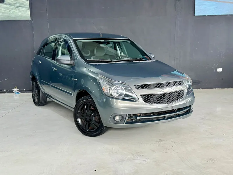 Chevrolet Agile Cinza