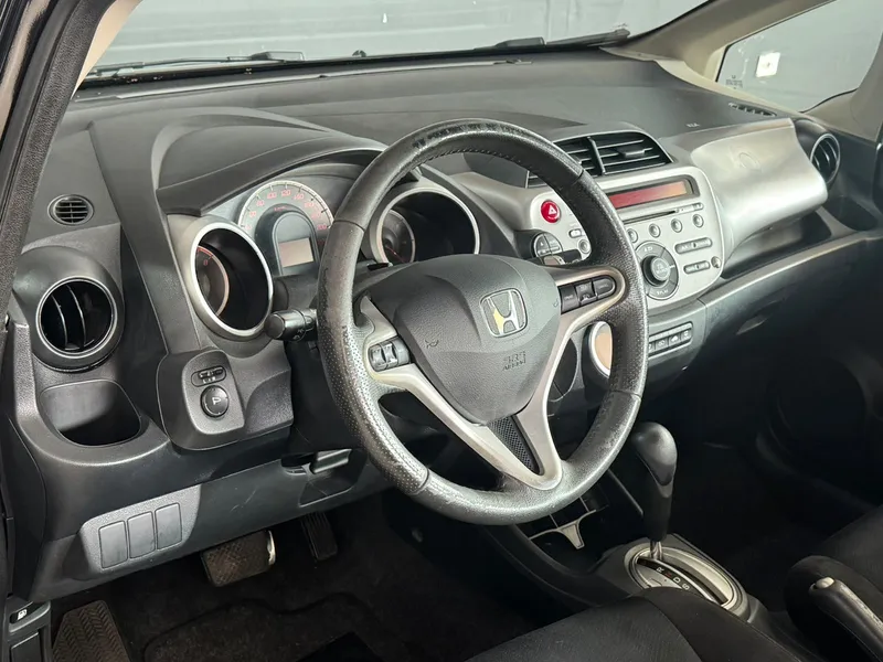 Honda Fit Preto