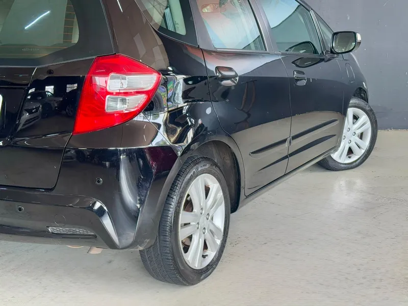 Honda Fit Preto