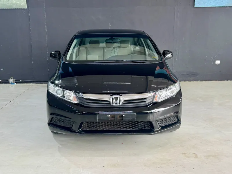 Honda Civic Preto