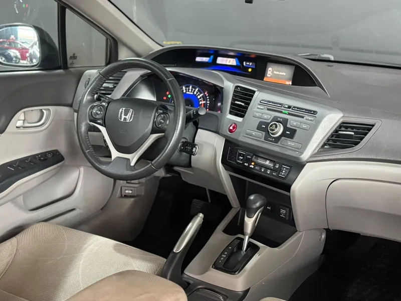 Honda Civic Preto