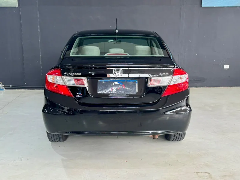 Honda Civic Preto