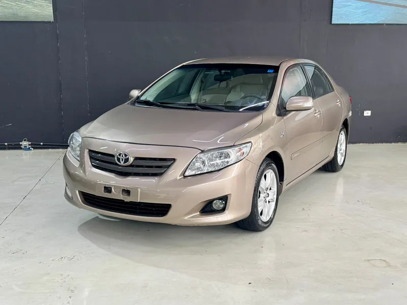 Toyota Corolla Bege