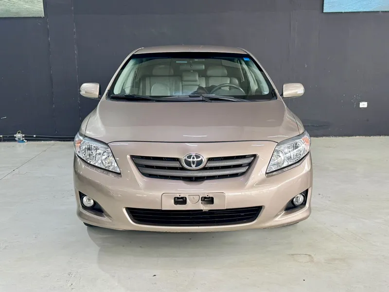 Toyota Corolla Bege