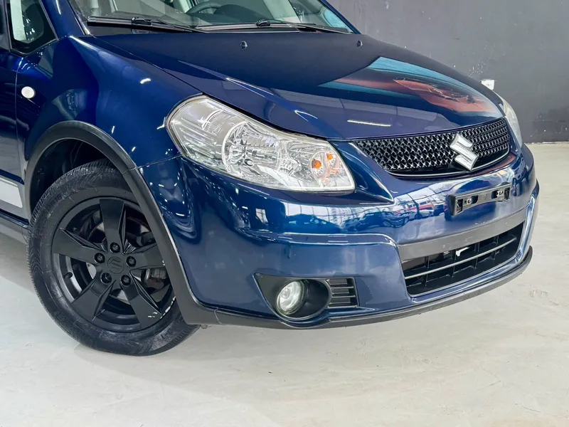 Suzuki SX4 Azul