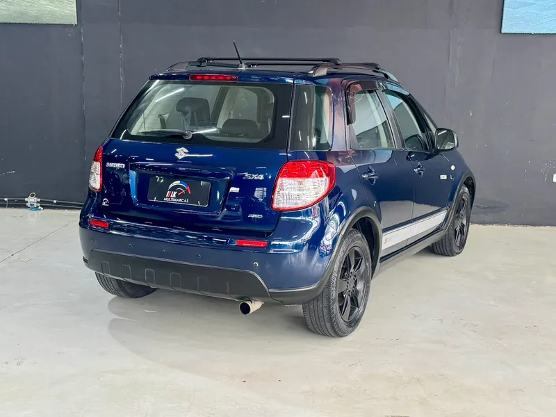 Suzuki SX4 Azul