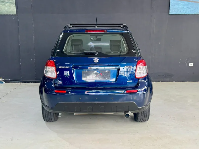 Suzuki SX4 Azul