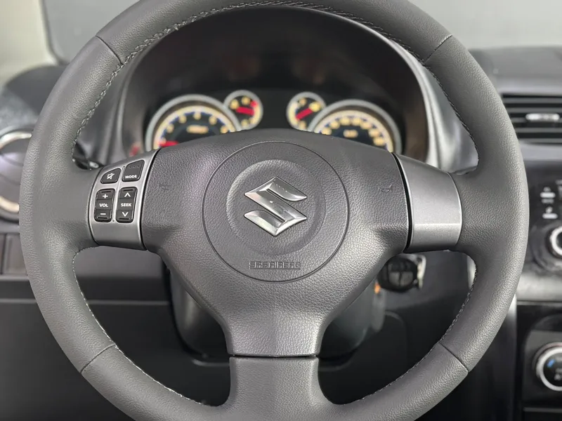 Suzuki SX4 Azul