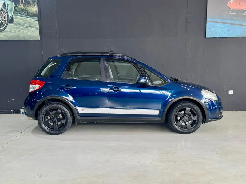Suzuki SX4 Azul