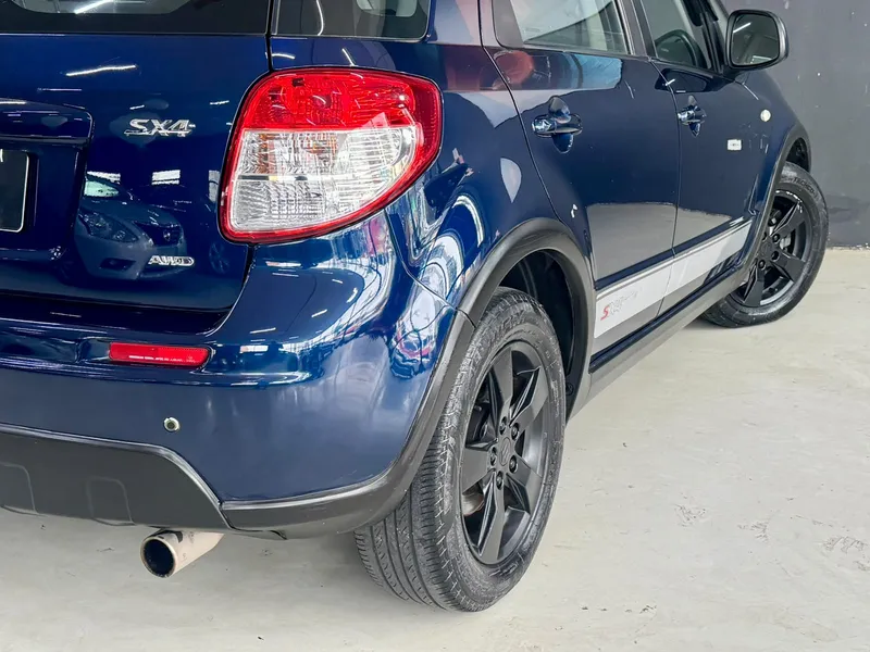 Suzuki SX4 Azul