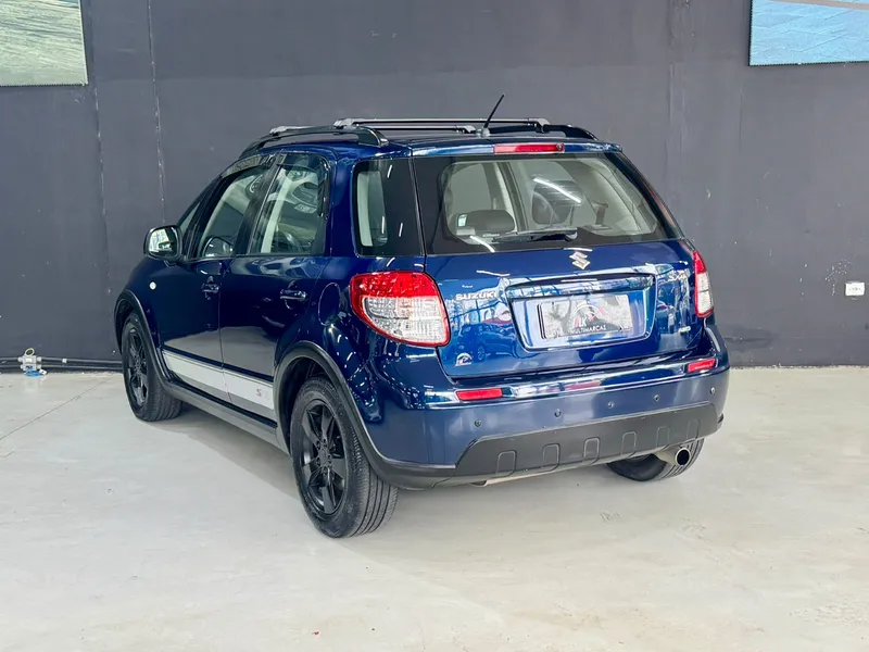 Suzuki SX4 Azul