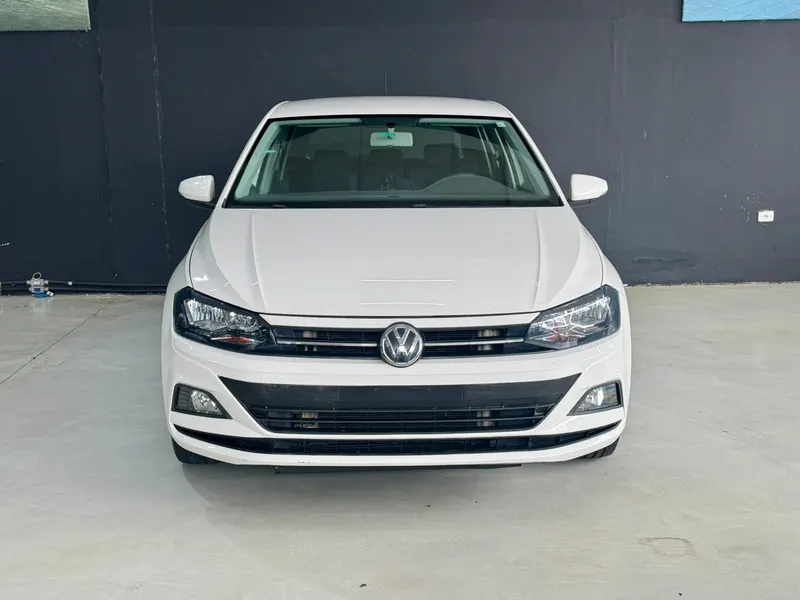 Volkswagen Polo Hatch Branco