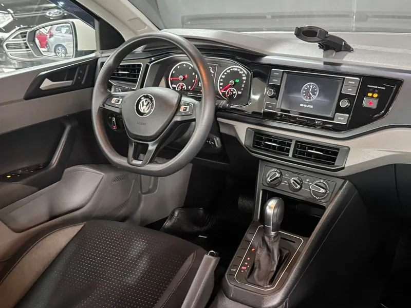 Volkswagen Polo Hatch Branco