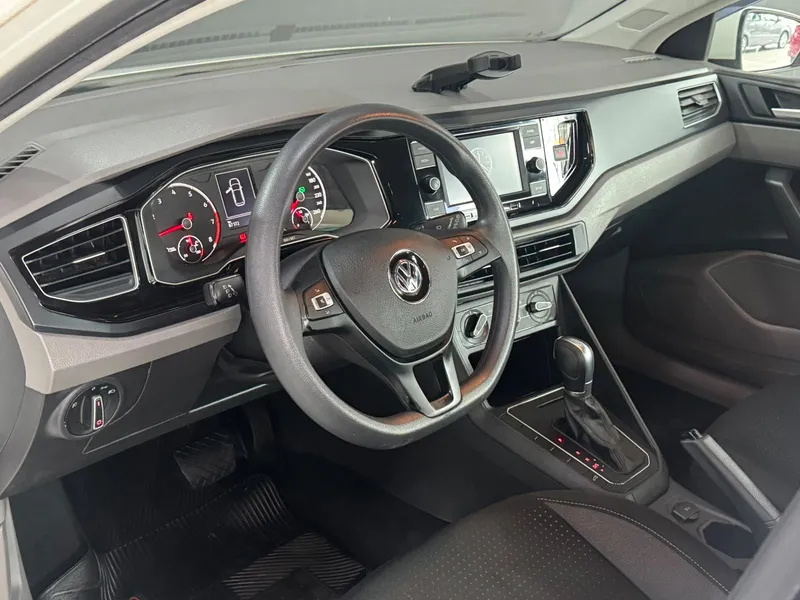 Volkswagen Polo Hatch Branco