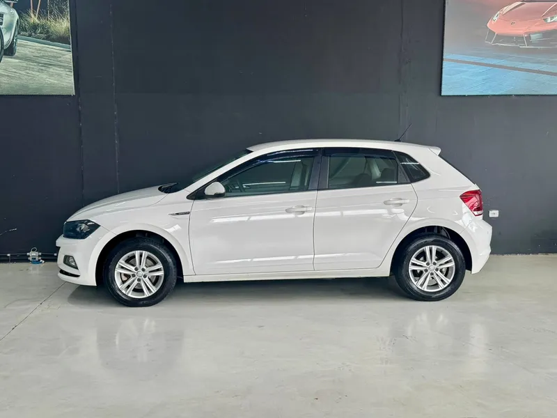 Volkswagen Polo Hatch Branco