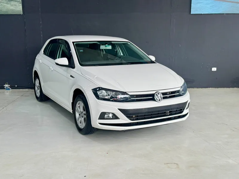 Volkswagen Polo Hatch Branco