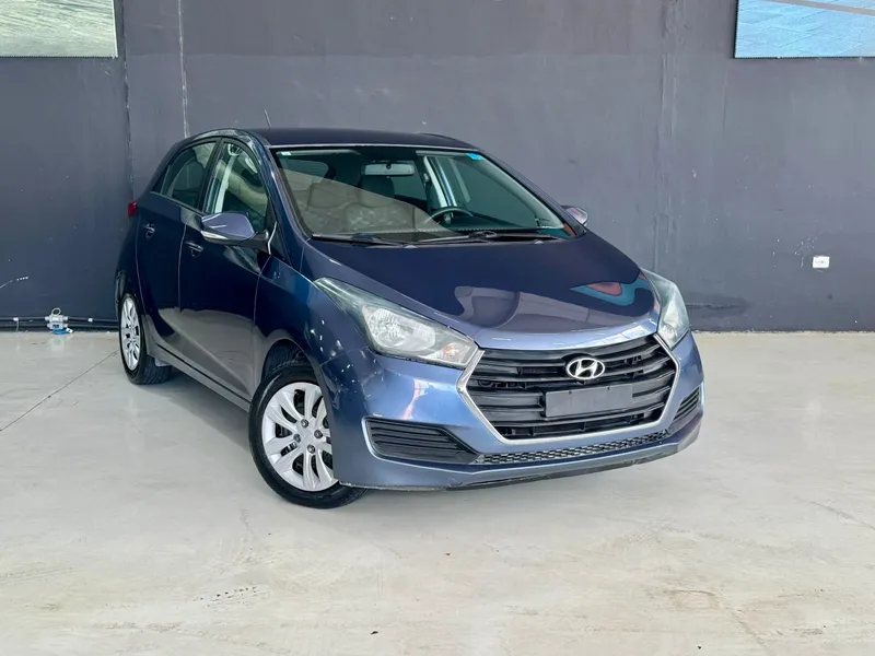 Hyundai HB20 Azul