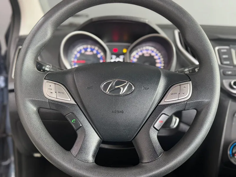 Hyundai HB20 Azul