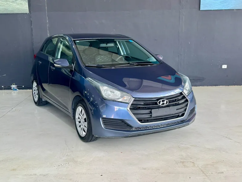 Hyundai HB20 Azul