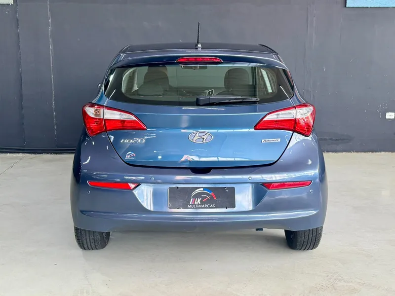 Hyundai HB20 Azul