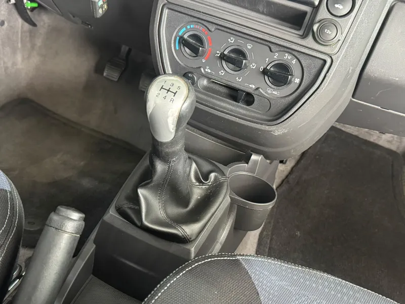 Ford Ka Hatch Prata