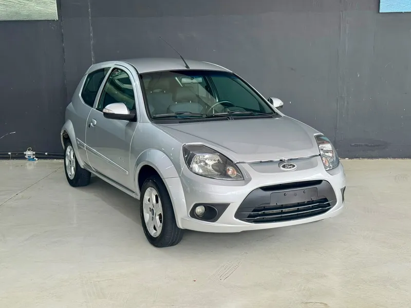 Ford Ka Hatch Prata