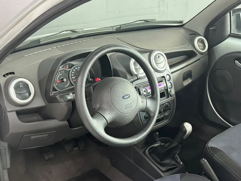 Ford Ka Hatch Prata