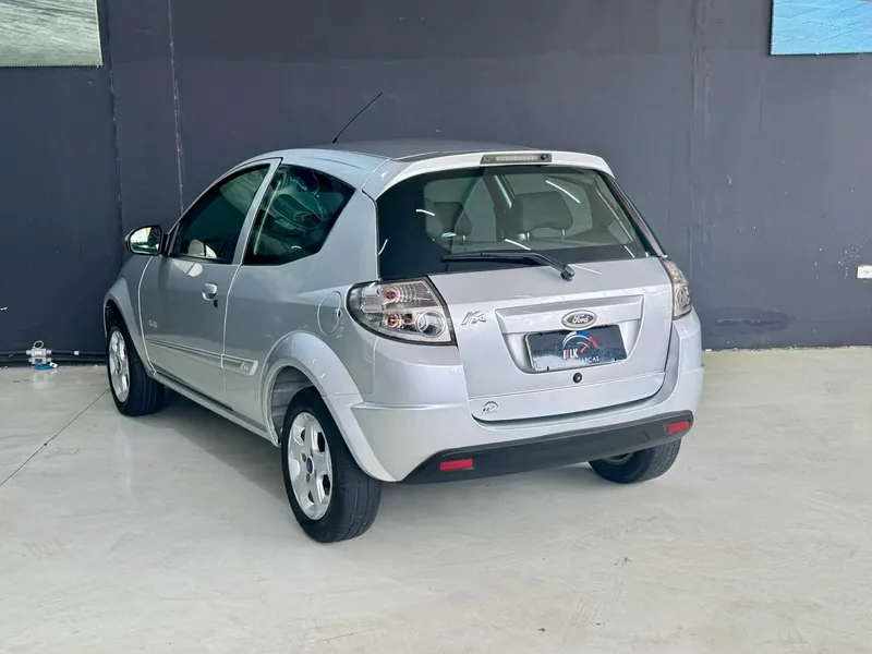 Ford Ka Hatch Prata