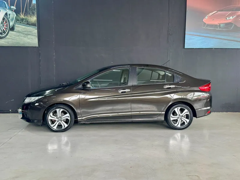 Honda City Marrom