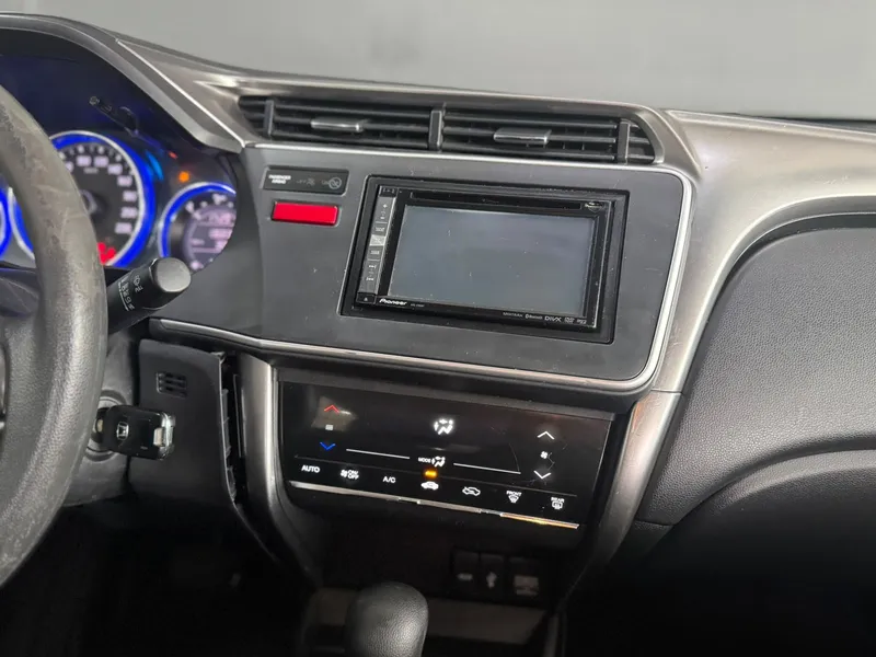 Honda City Marrom