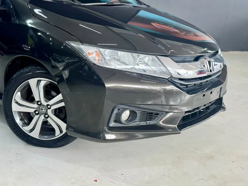 Honda City Marrom