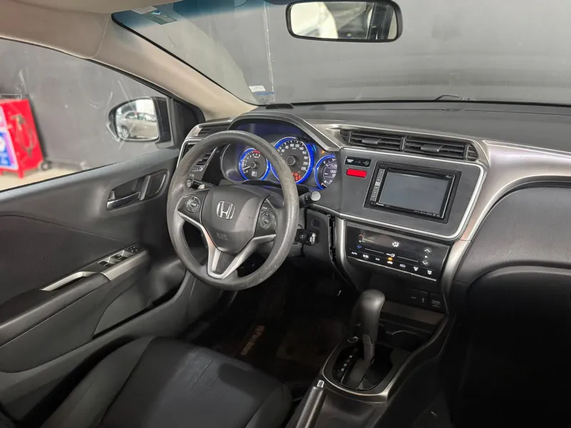 Honda City Marrom